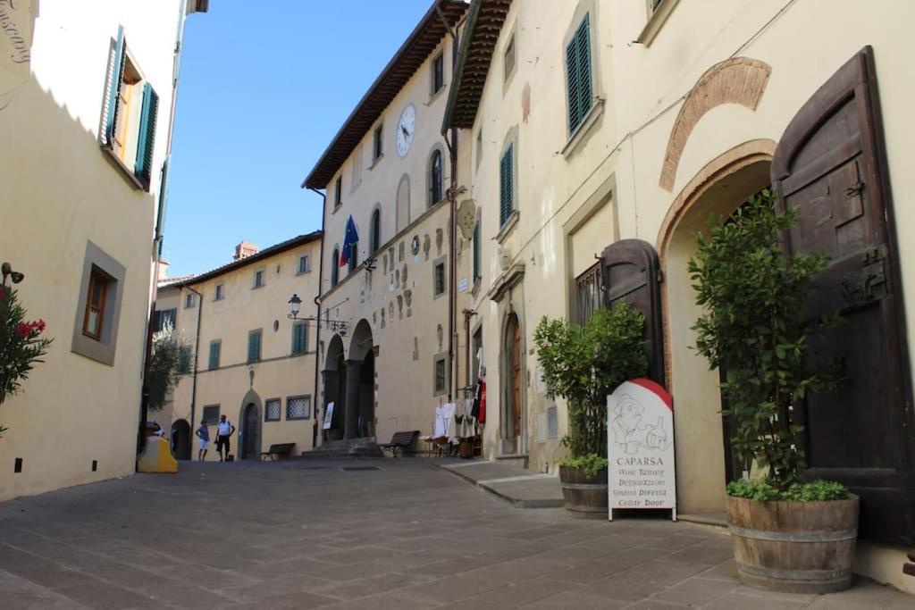 Heart Of Chianti - A Warm Flat In Radda * Radda in Chianti